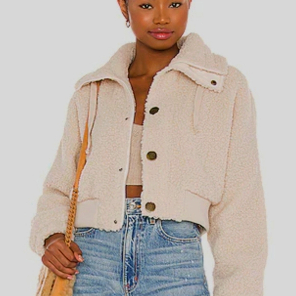 Revolve Tularosa San Diego Sherpa Beige Faux Shearling Jacket Teddy
